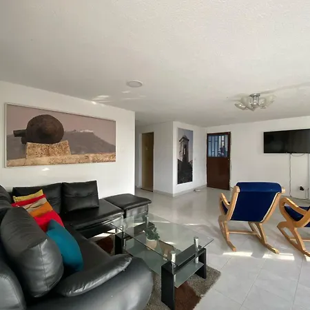 Apartment White House *